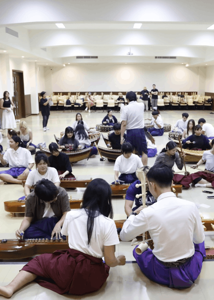 Faculty of Arts gallery - 9