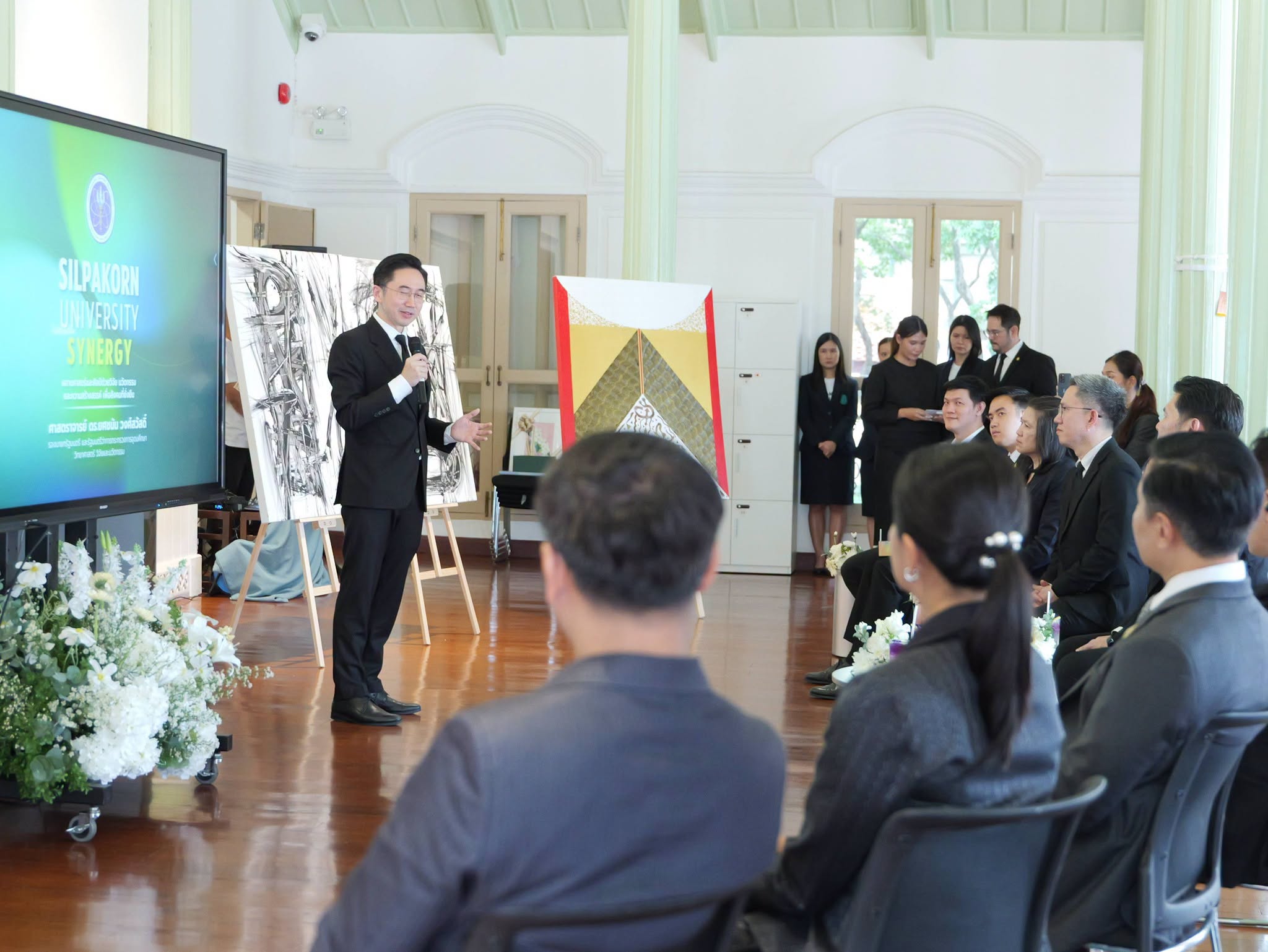 泰国副总理兼高教部部长视察艺术大学，倡导“科学与艺术”融合，推动泰国文化走向世界