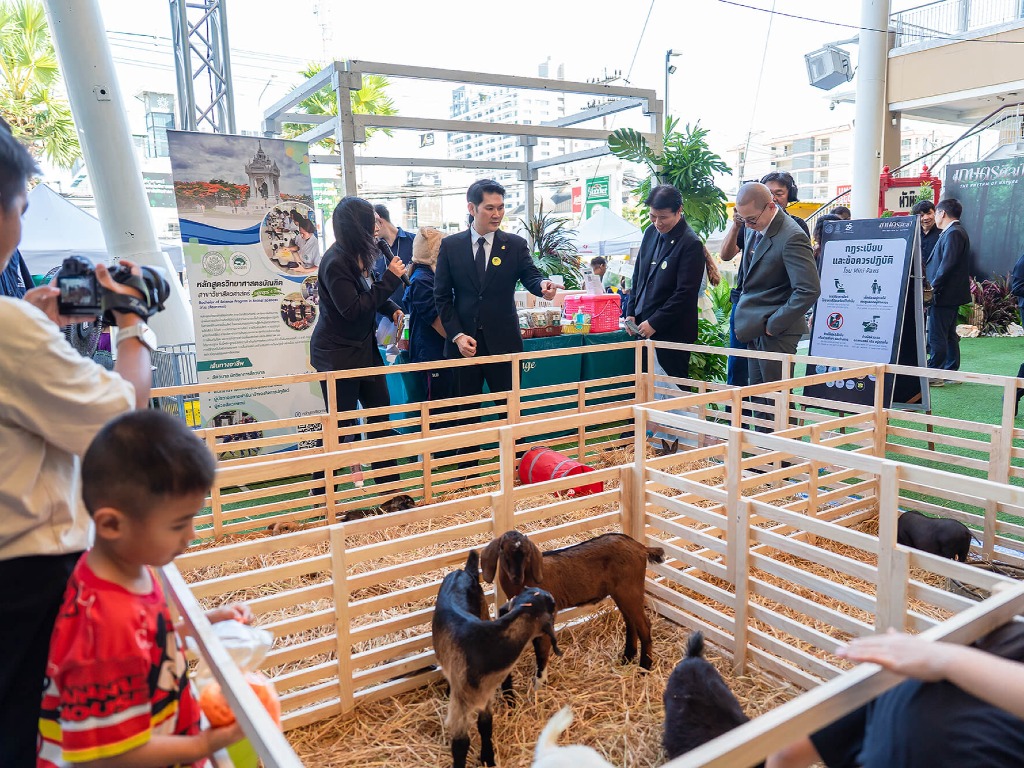 Faculty of Animal Science and Agricultural Technology, Silpakorn University, Celebrates 25th Anniversary with Academic Exhibition in Hua Hin - 10
