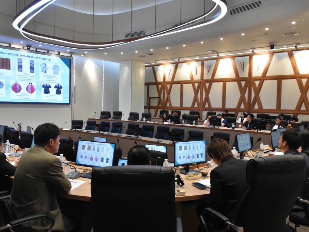Silpakorn University Partners with Nakhon Pathom Private Sector to Drive Academic Innovation and Human Capital Development - 5