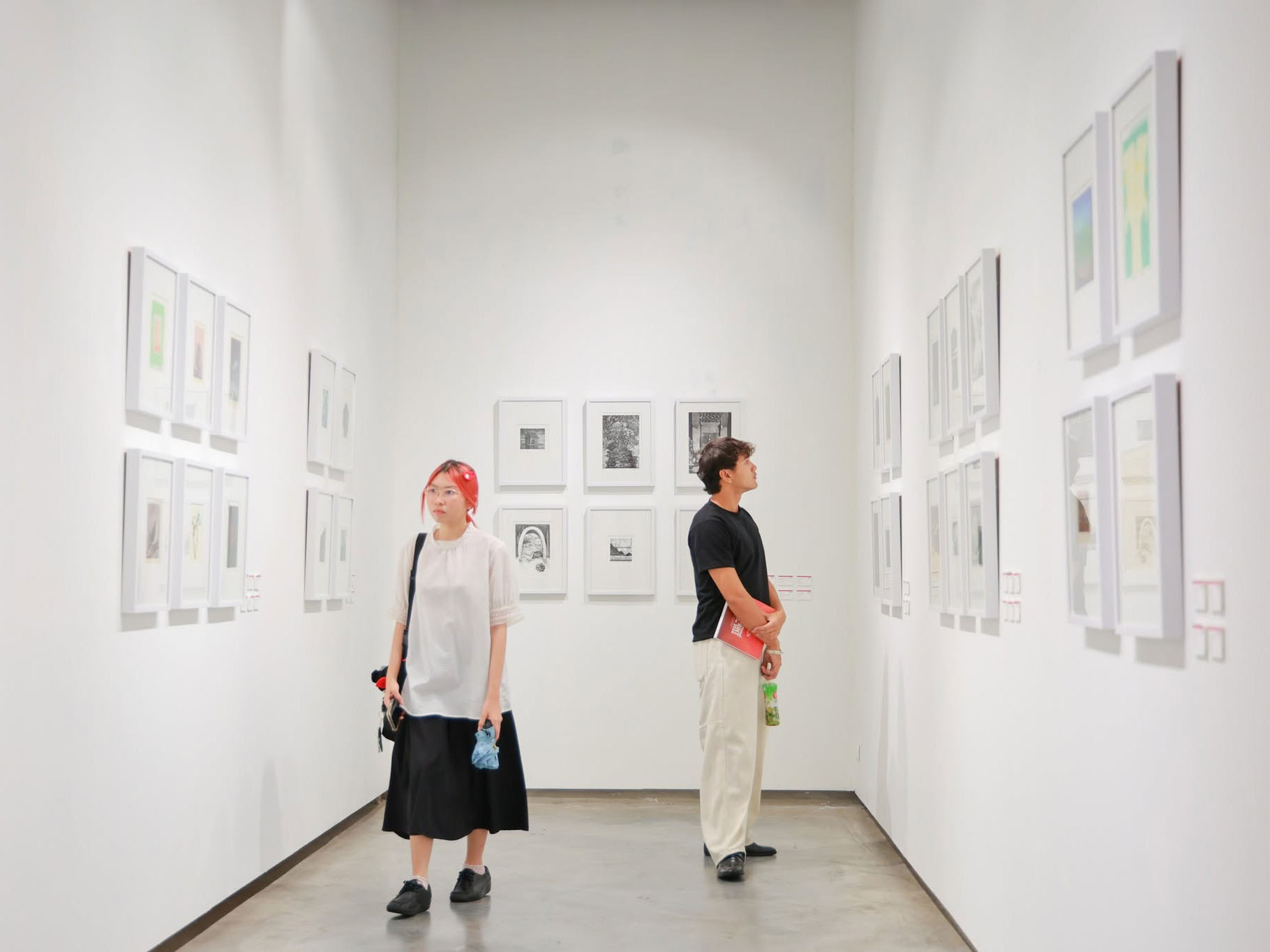 泰国艺术大学绘画学院隆重开幕“2026年第一届国际迷你版画双年展” - 2